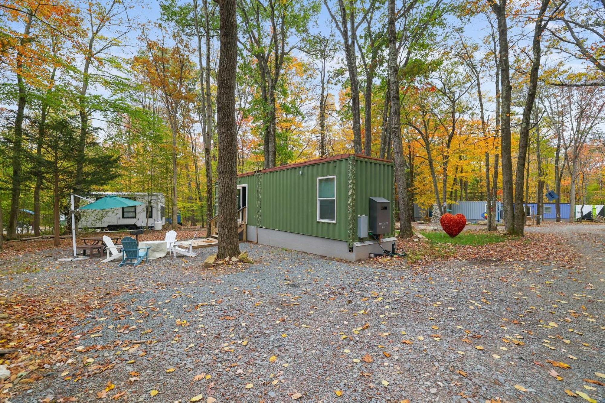 Camptel Poconos Lodging Albrightsville Экстерьер фото